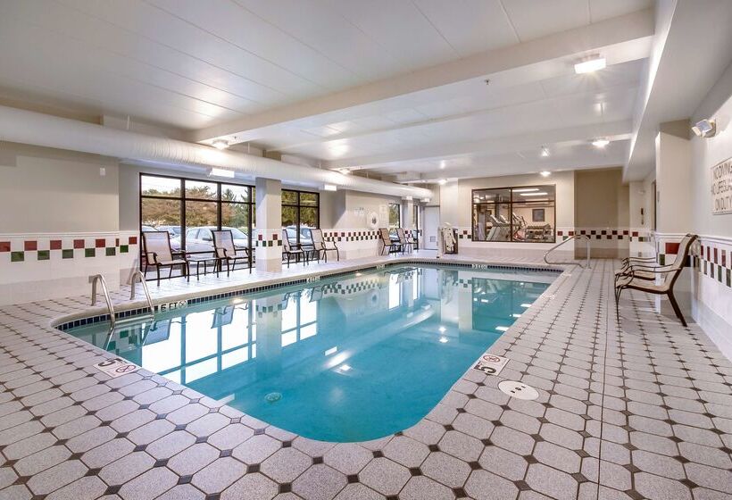 هتل Hampton Inn Columbus West