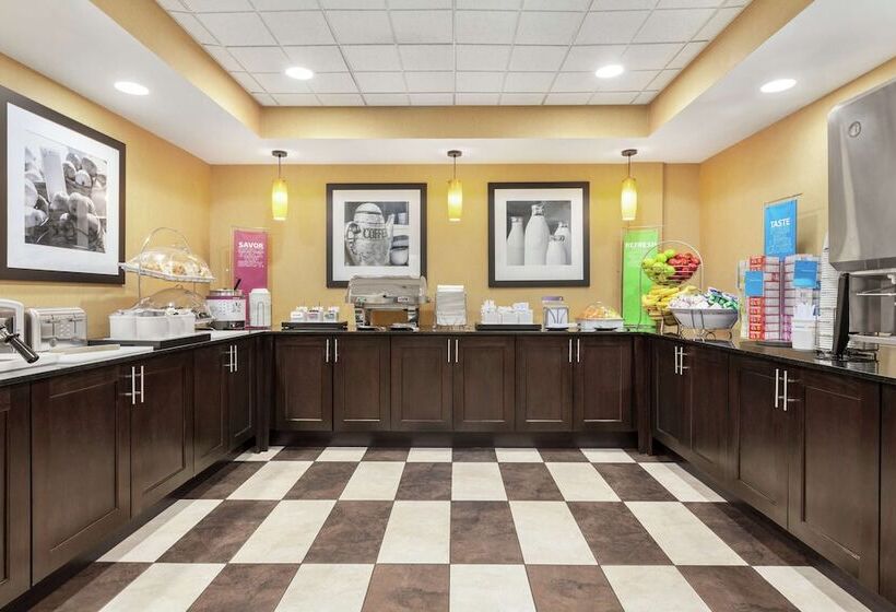 ホテル Hampton Inn Oklahoma City I 40 E
