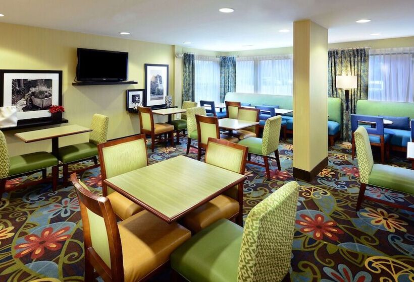 בית מלון כפרי Hampton Inn Raleigh/town Of Wake Forest