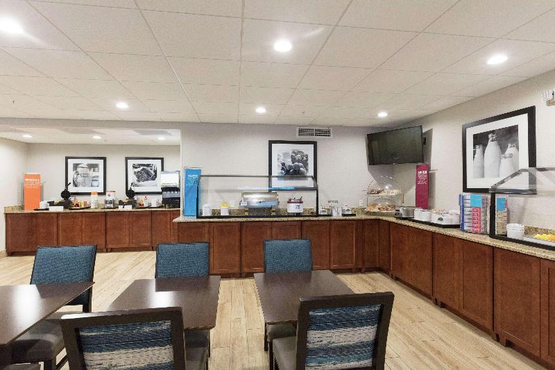 هتل Hampton Inn St. Augustine Beach