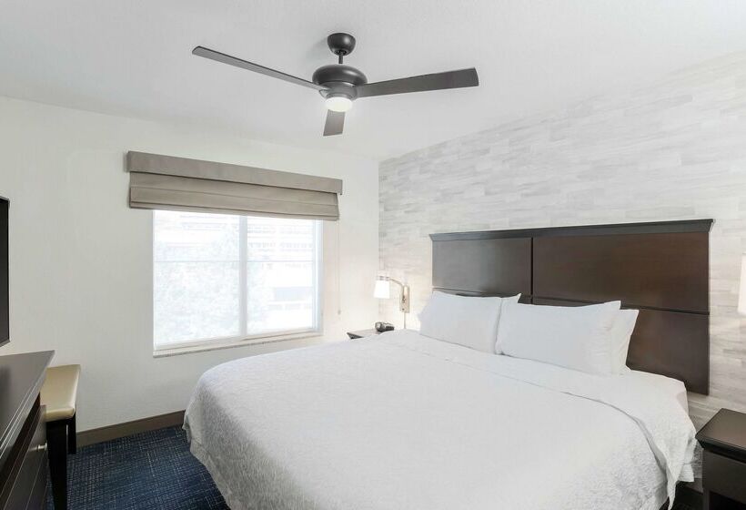 هتل Hampton Inn & Suites Denver Tech Center