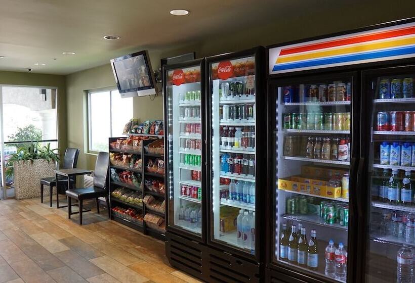 فندق Hawthorne Plaza Inn Near Lax