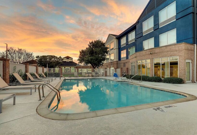 هتل Hilton Garden Inn Fort Worth/fossil Creek