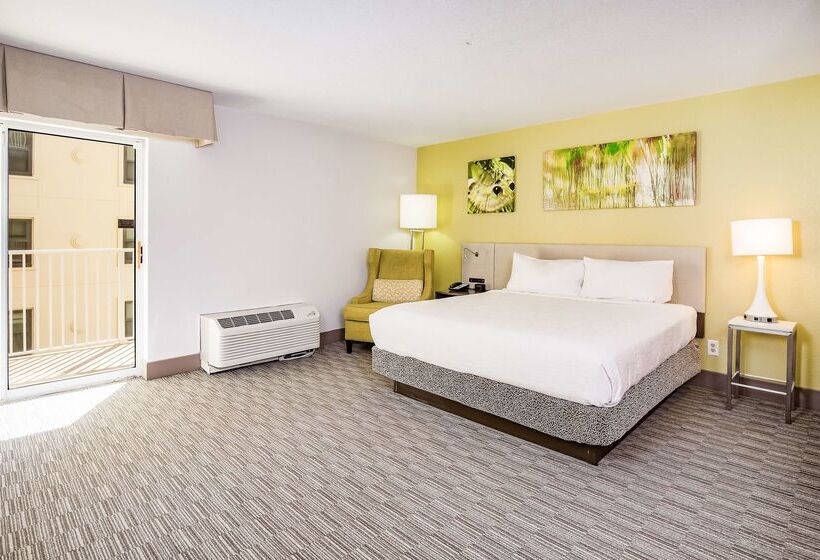 هتل Hilton Garden Inn Orange Beach Beachfront