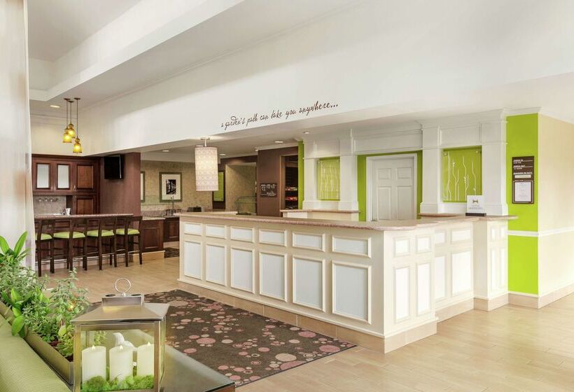 בית מלון כפרי Hilton Garden Inn Shelton