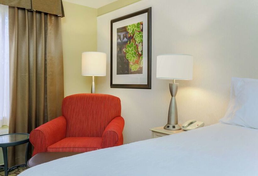 בית מלון כפרי Hilton Garden Inn Tallahassee