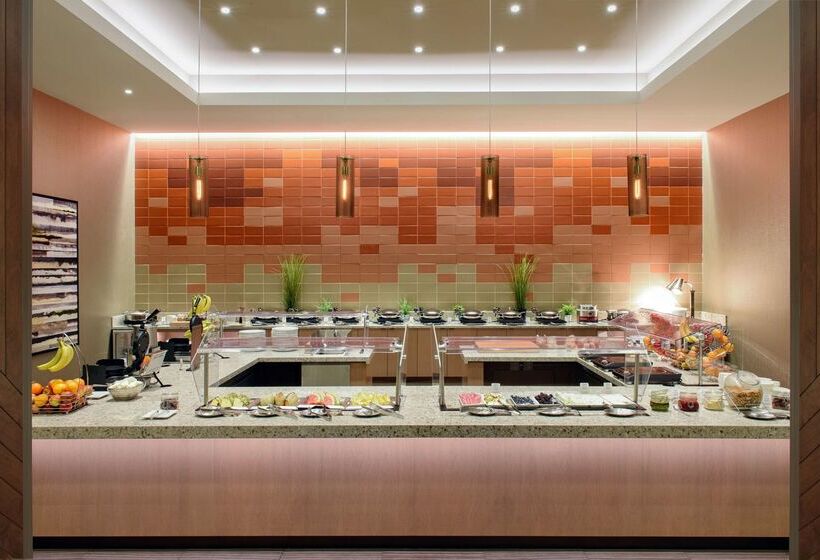 هتل Hilton Minneapolis