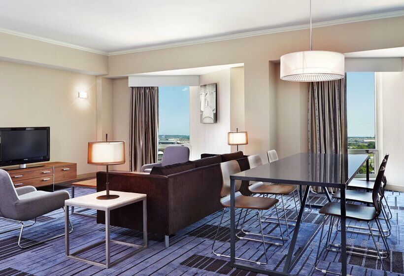 هتل Hilton Newark Airport