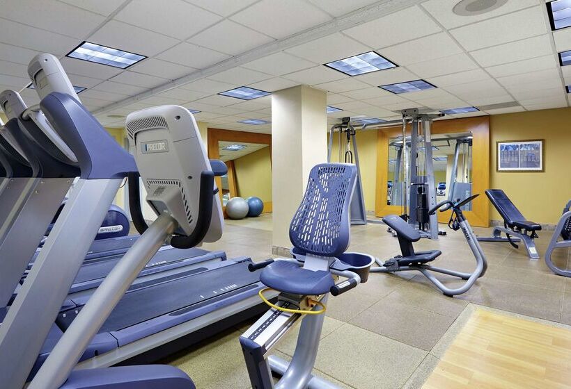 هتل Hilton Newark Airport