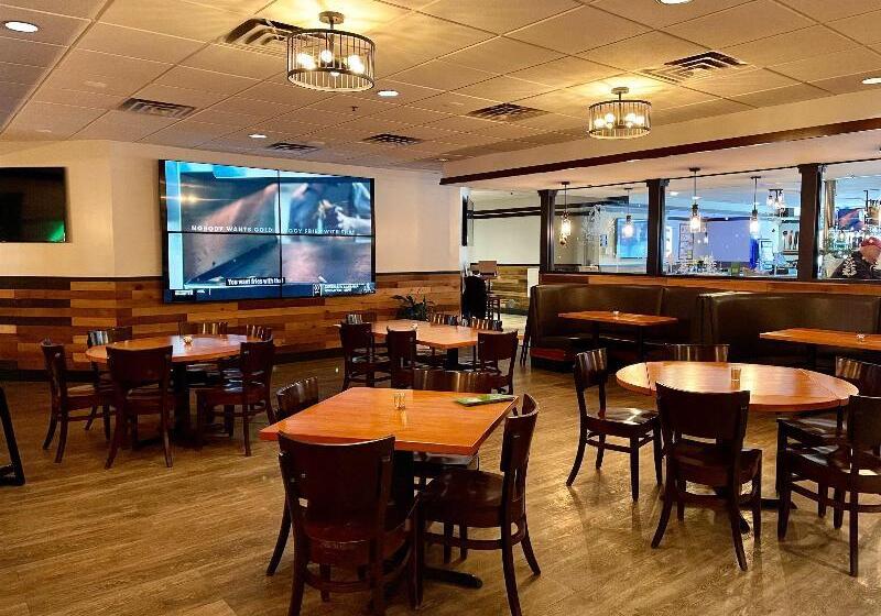 هتل Holiday Inn Bloomington Airport South Mall Area By Ihg