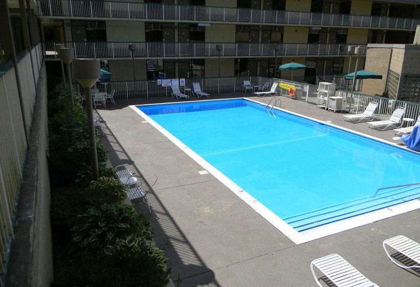 בית מלון כפרי Quality Inn Prestonsburg	