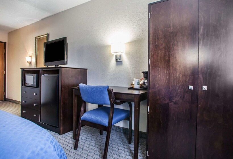هتل Quality Inn & Suites Ankenydes Moines