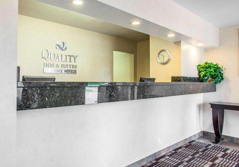 هتل Quality Inn & Suites Ankenydes Moines