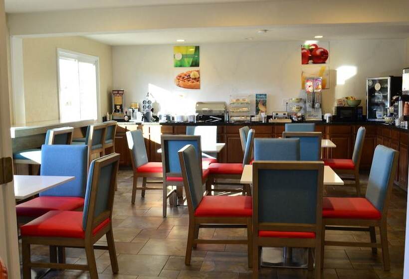 هتل Quality Inn & Suites Ankenydes Moines