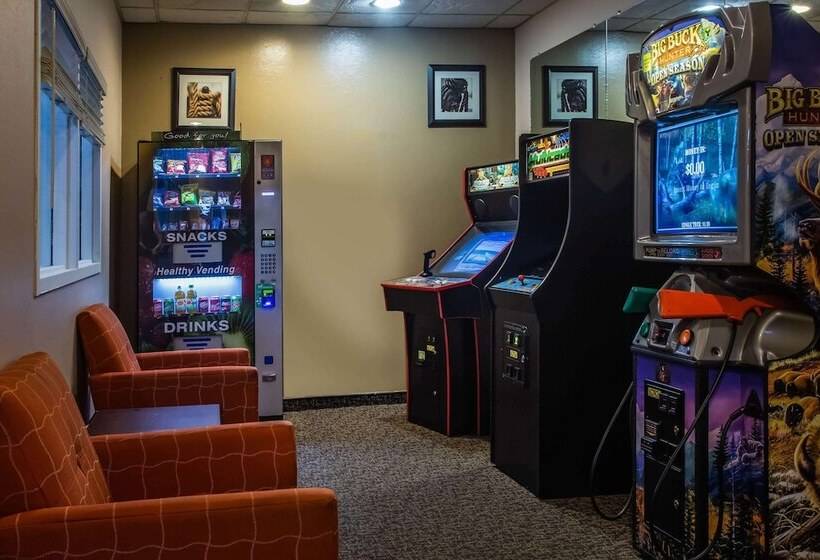 בית מלון כפרי Ramada By Wyndham Statesville