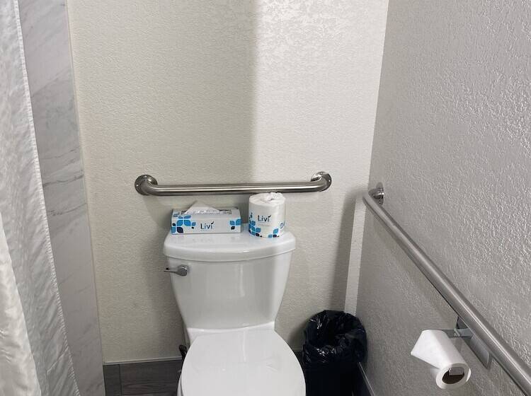 فندق على الطريق Bandon Inn