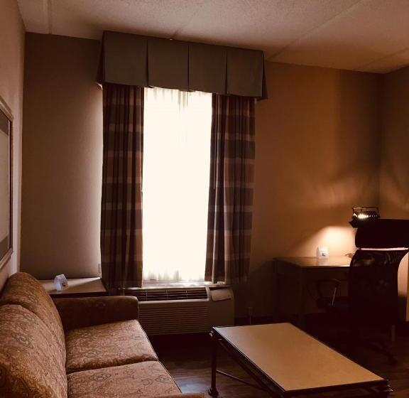 Курорт Hawthorn Extended Stay By Wyndham Conyers