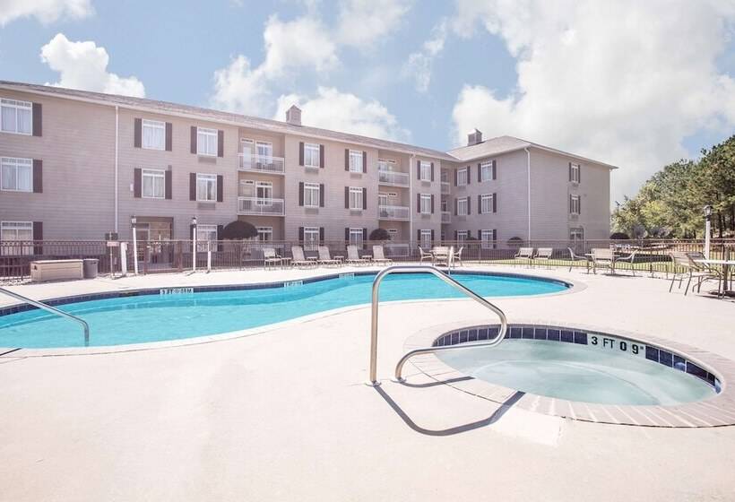Курорт Hawthorn Extended Stay By Wyndham Conyers