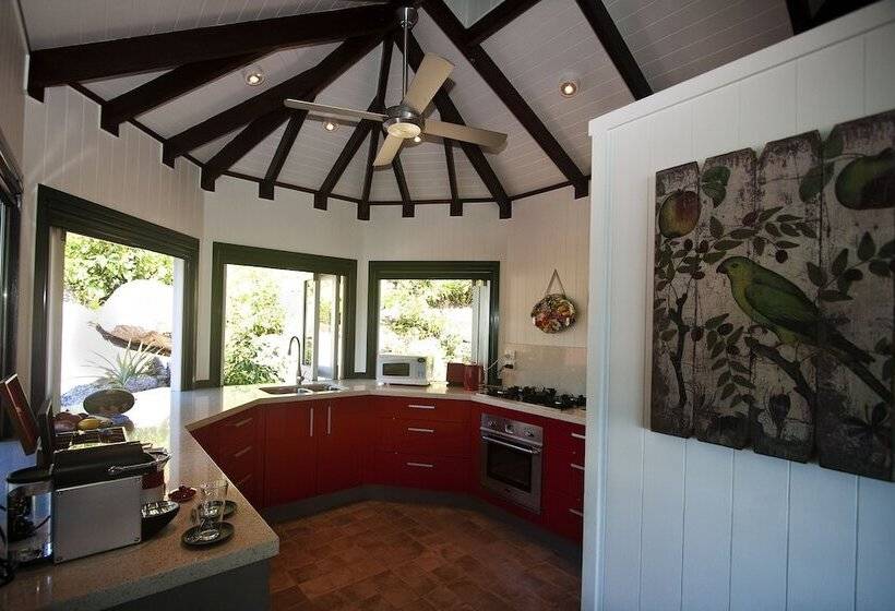 Bedarra Beach House