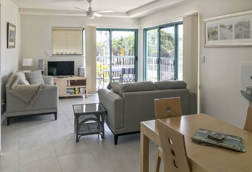 Kings Way Apartments