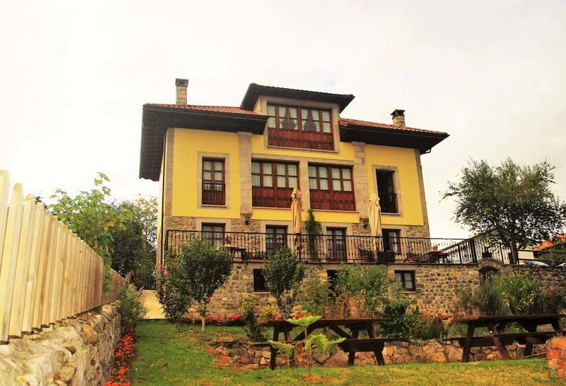 بنسيون Balcon Picos De Europa