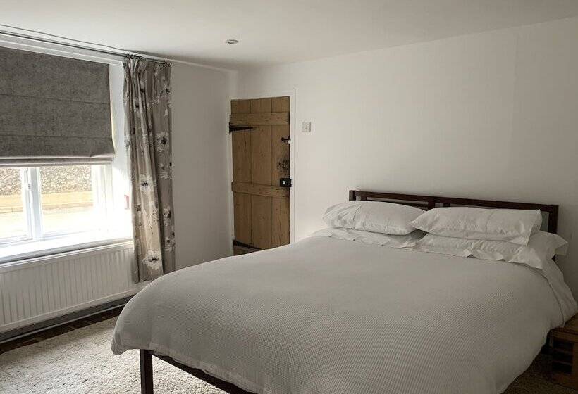 Bed and Breakfast Bell Cottage
