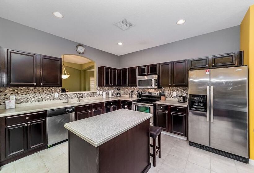 Emerald Island #1   7 Bed 6 Baths Villa