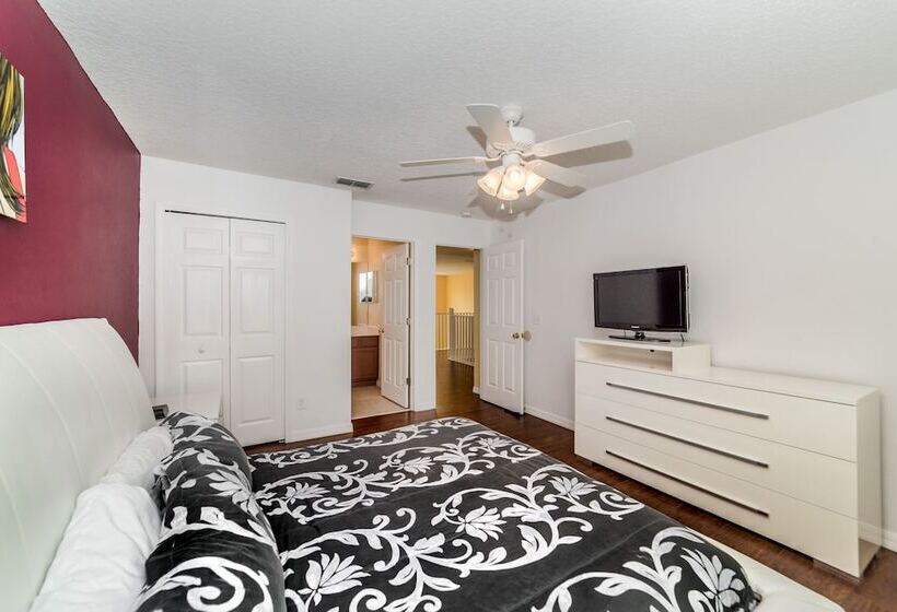 Emerald Island #1   7 Bed 6 Baths Villa