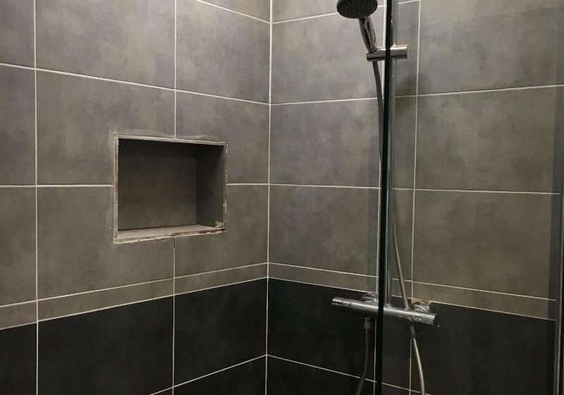 Отель Chambre A La Ferte