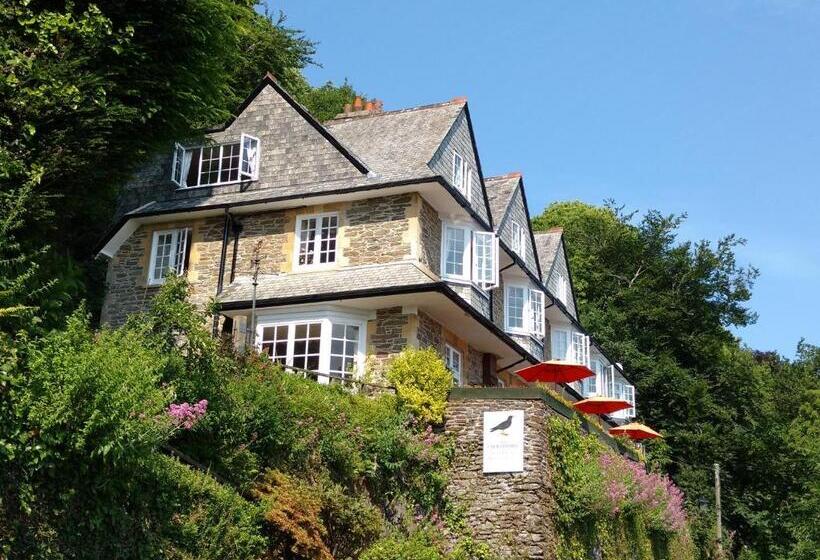 فندق Chough S Nest