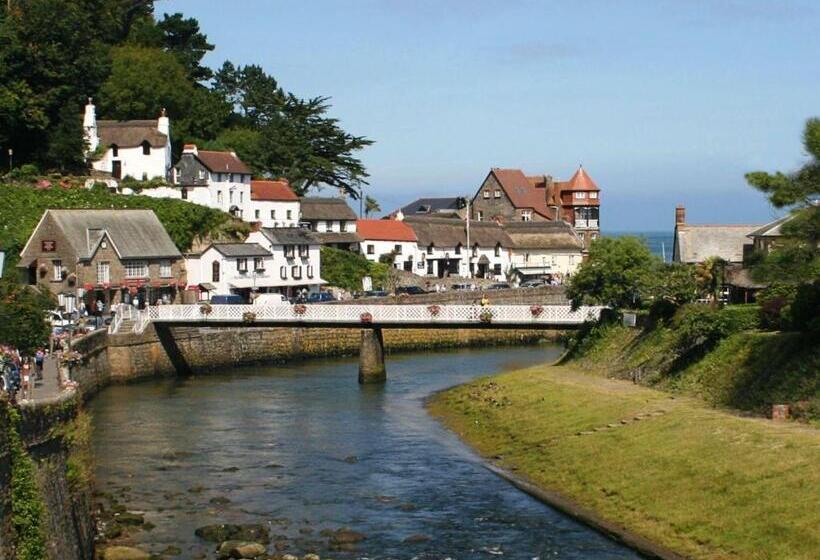 فندق Chough S Nest