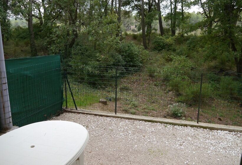 Les Villagines Appart Hôtel   Rousset