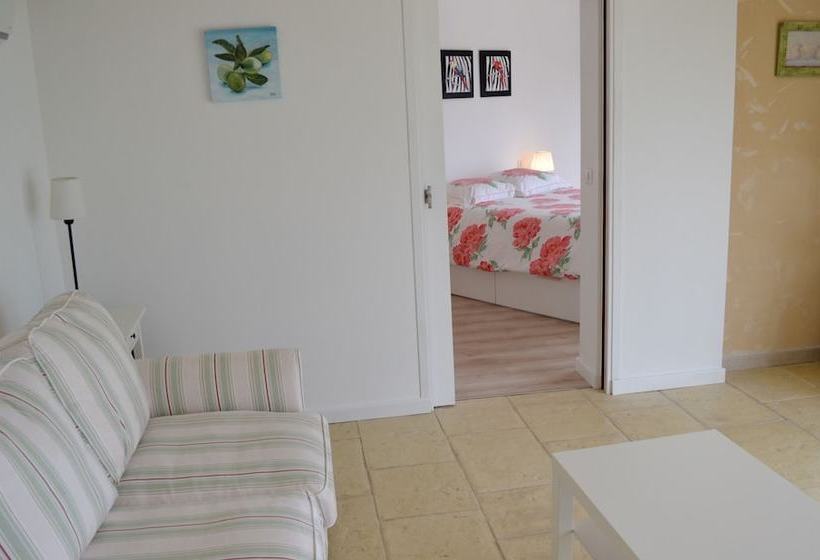 Gite Vue Mer  Near Plage Du Liouquet