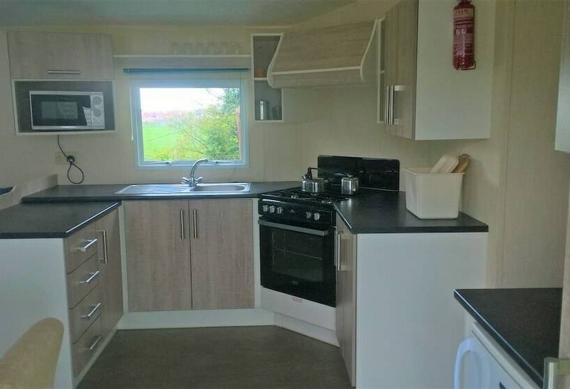 ホテル Axe Vale Caravan Park