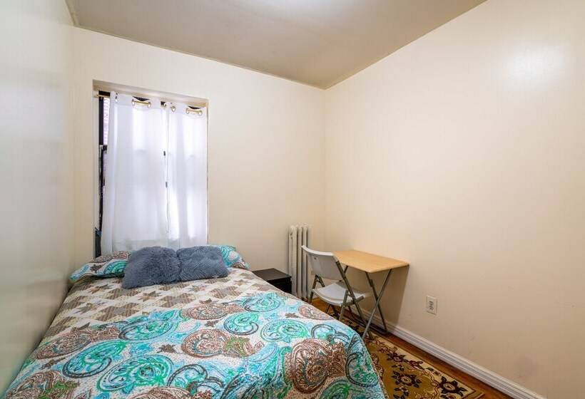 پانسیون Furnished Eastern Parkway Guest House