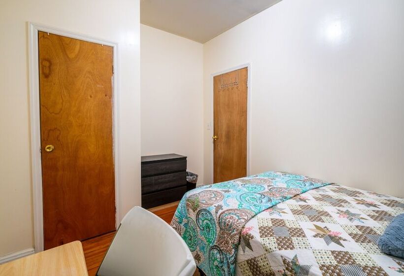 پانسیون Furnished Eastern Parkway Guest House