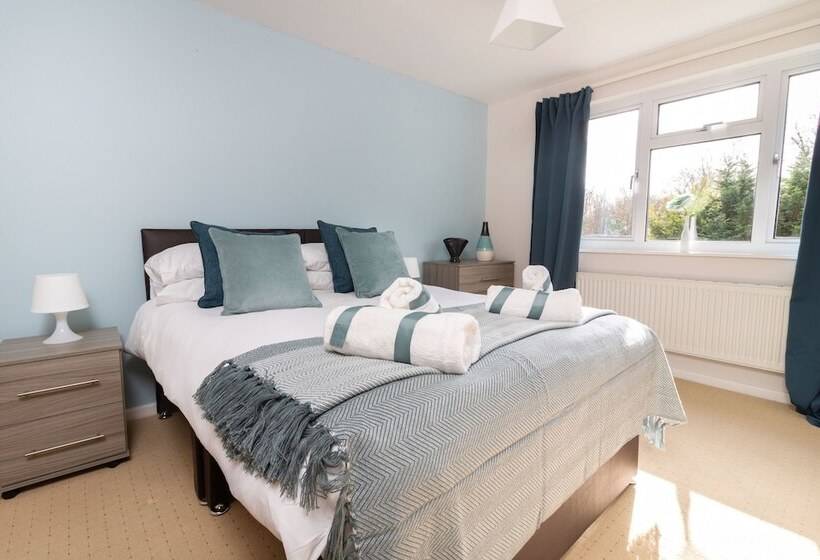 膳宿费 Rivermead Serviced Accommodation