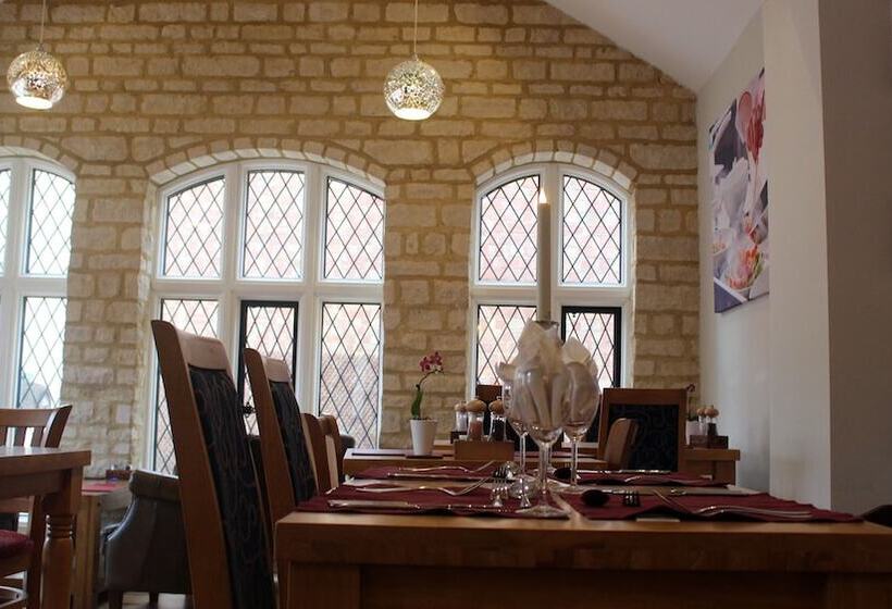مبيت وإفطار Potterspury House