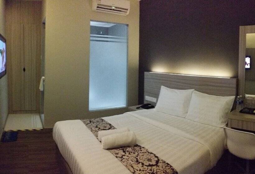 هتل 99   Kepong