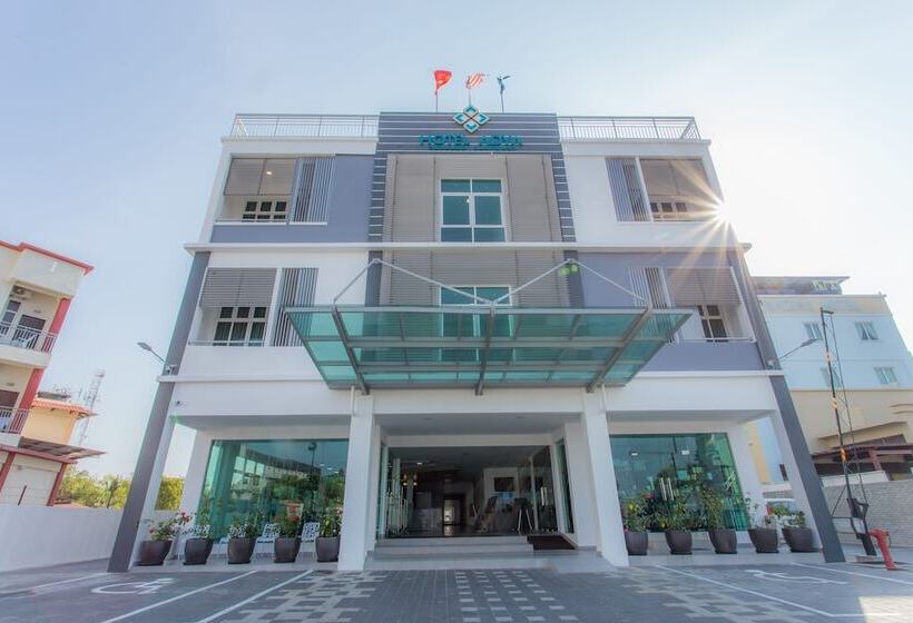 Adya Hotel Chenang