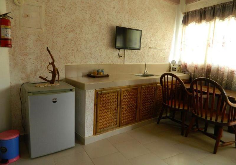 فندق Amigos Beach Resort