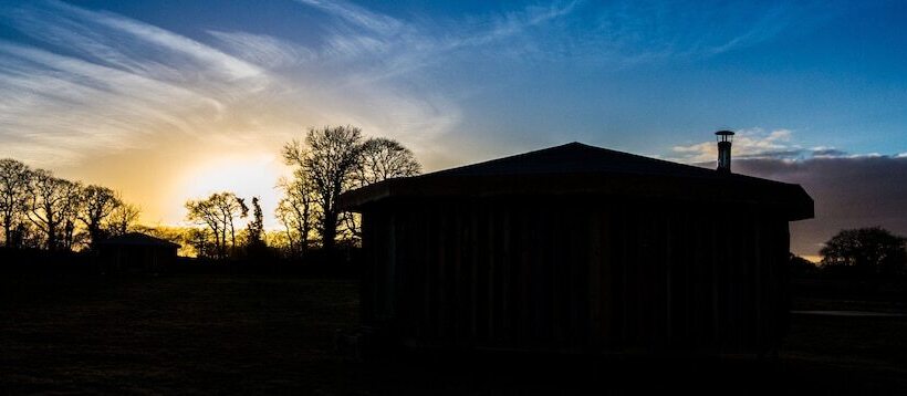 فندق Grey Willow Yurts