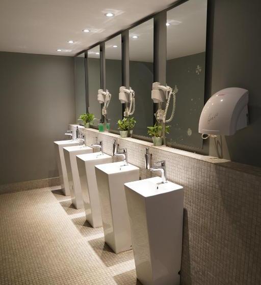 בית מלון כפרי Q Capsule