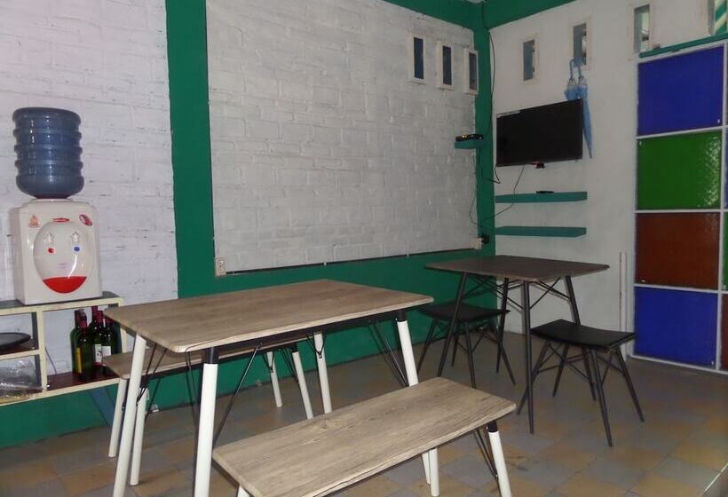 فندق Omah Ndeliq Jogja