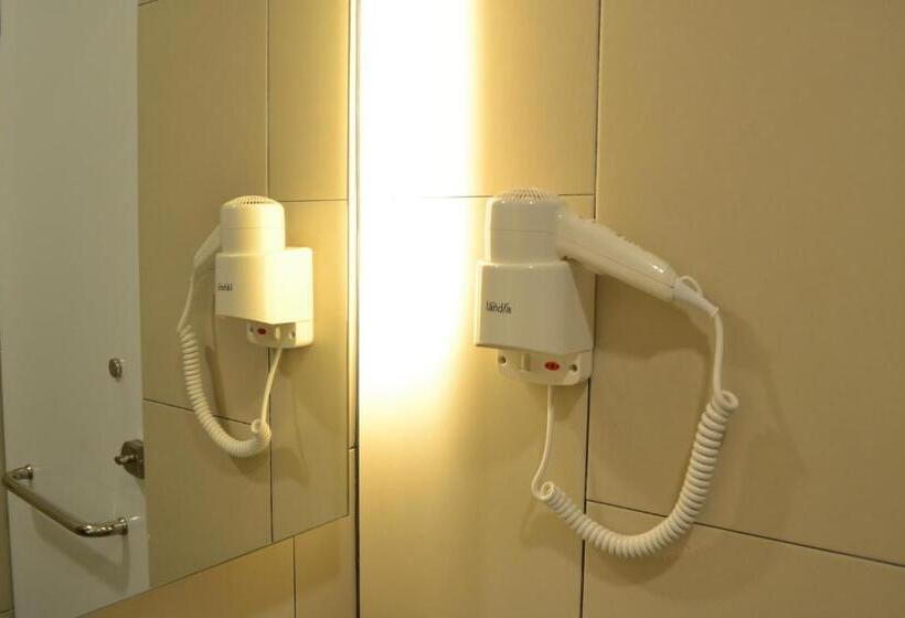 U Design Hotel Mentakab