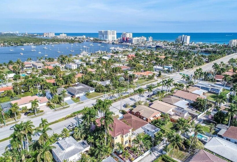 Walk To Beach Spacious Estate With Hot Tub & Game Room