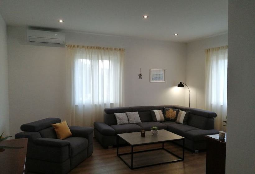 Apartments Jelka