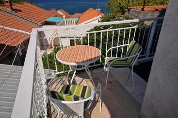 Apartments Marinko