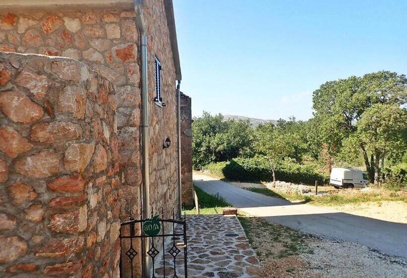 Mareta   Apartment In A Stone House