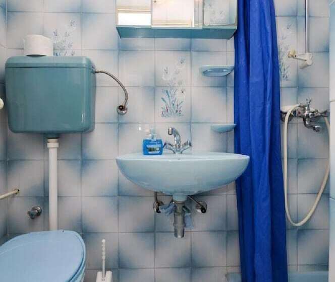 Apartment And Rooms Ivan